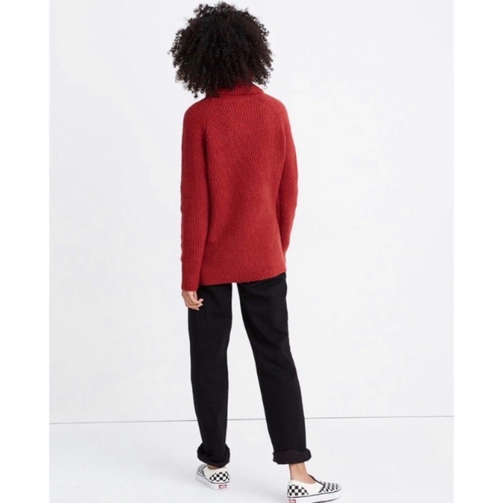 Madewell Turtleneck Sweater In Heather Ruby - Picture 2 of 11